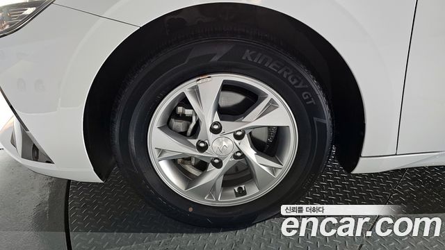 Hyundai AVANTE 2023 — photo 5