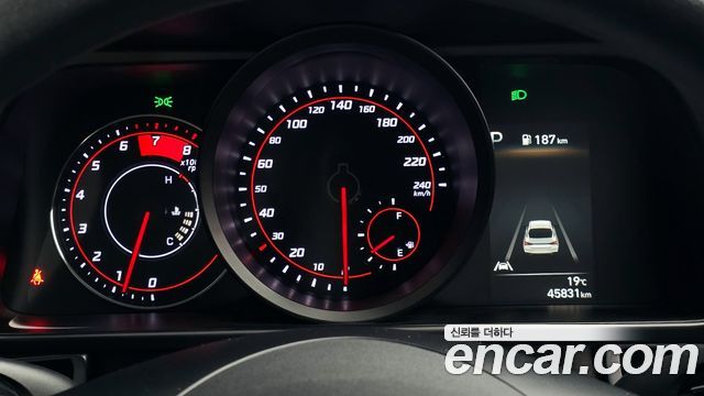 Hyundai AVANTE 2023 — photo 11
