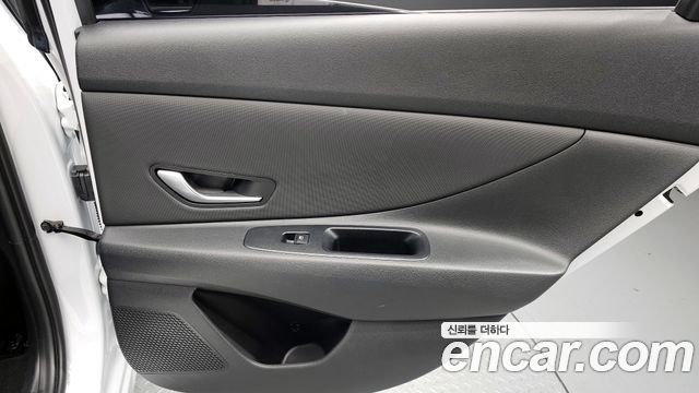 Hyundai AVANTE 2023 — photo 15