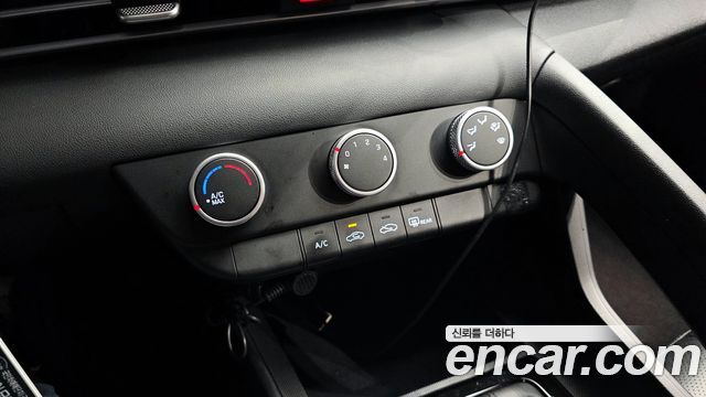 Hyundai AVANTE 2023 — photo 31