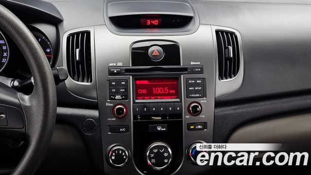 Kia Porte 2011 — photo 14