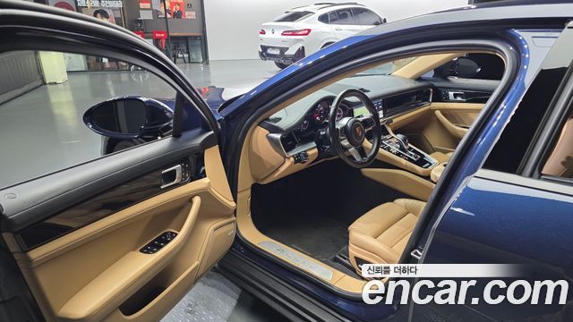 Porsche Panamera 2018 — photo 10