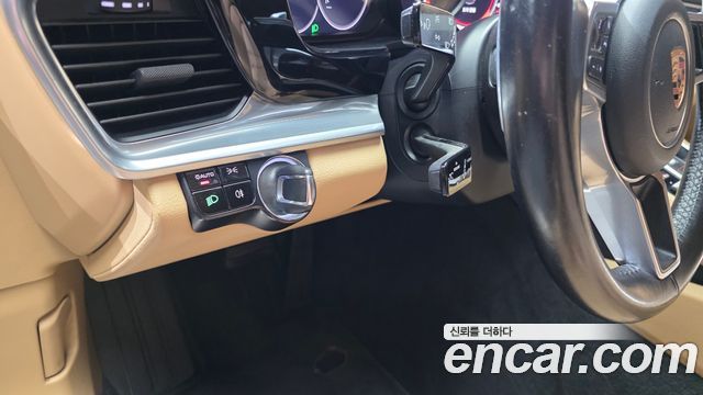 Porsche Panamera 2018 — photo 15