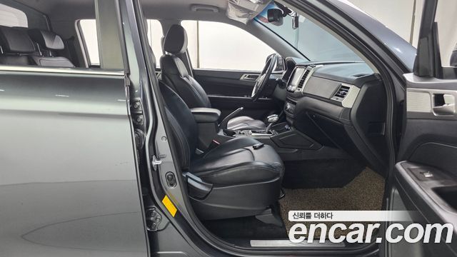 KG Mobility Rexton 2019 — photo 17