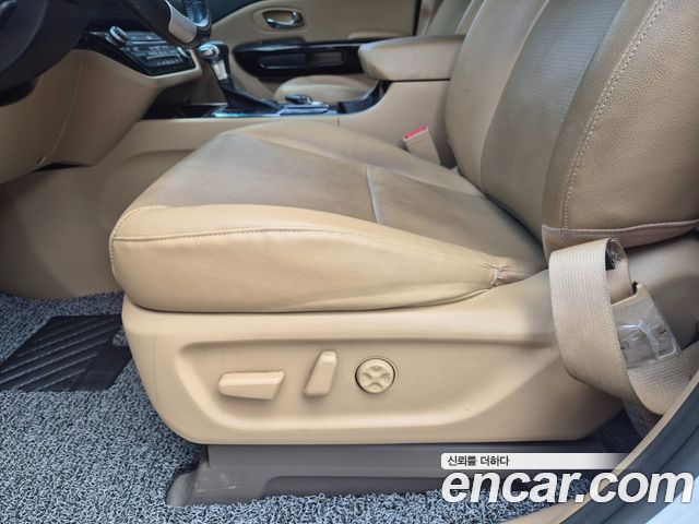 Kia Canival 2019 — photo 13