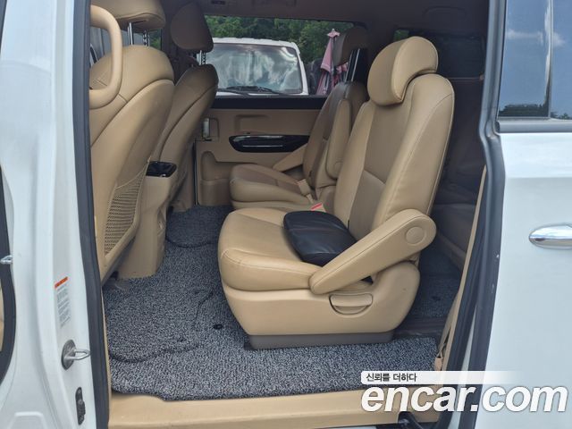 Kia Canival 2019 — photo 15