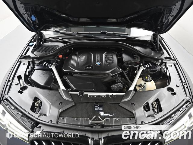 BMW 5-Series 2018 — photo 6