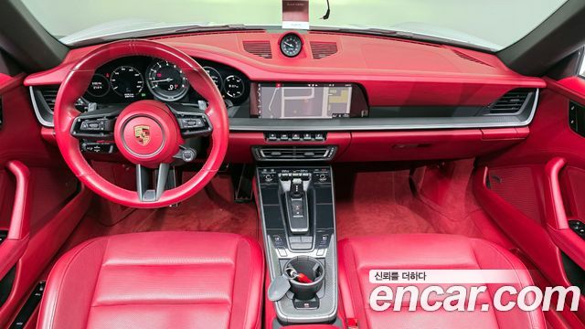 Porsche 911 2020 — photo 10