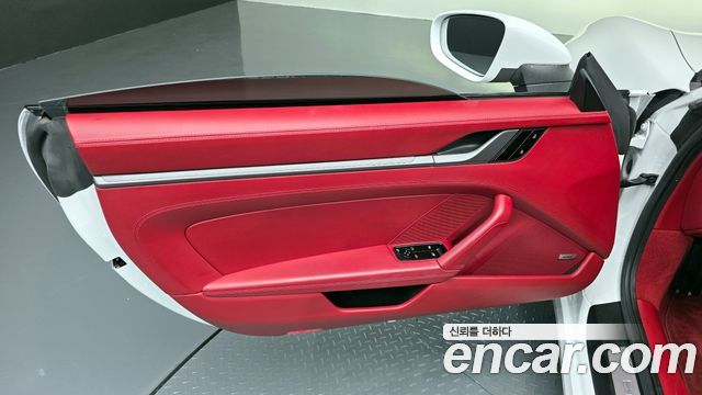 Porsche 911 2020 — photo 14
