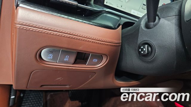 Genesis G90 2023 — photo 25