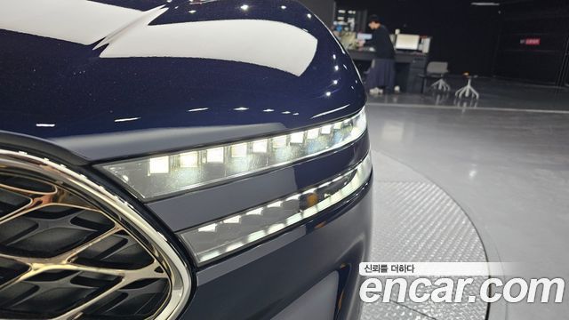 Genesis G90 2023 — photo 8