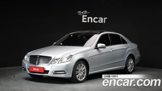 Mercedes-Benz E-Class 2012 — photo 1