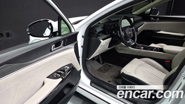 Kia K5 2025 — photo 10