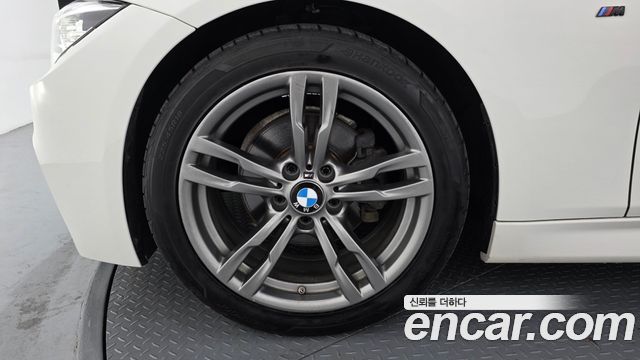 BMW 3-Series 2018 — photo 5