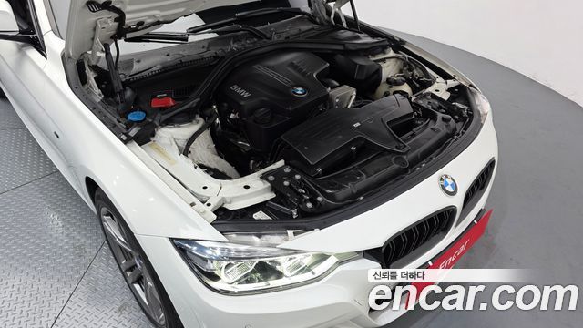 BMW 3-Series 2018 — photo 6