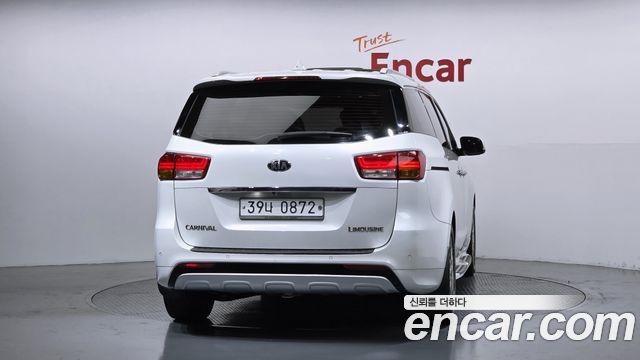 Kia Canival 2016 — photo 4
