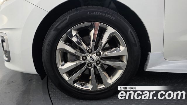 Kia Canival 2016 — photo 5