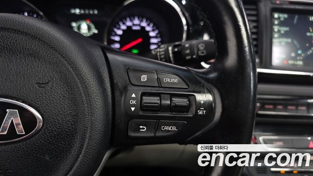 Kia Canival 2016 — photo 19