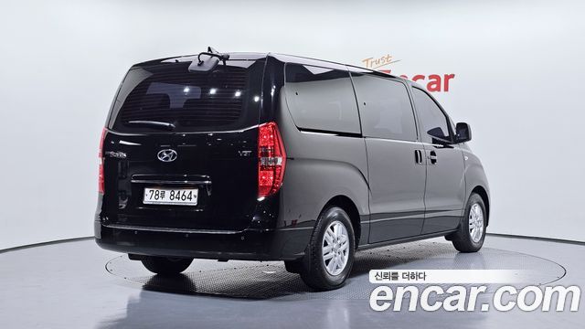 Hyundai Starex 2017 — photo 2