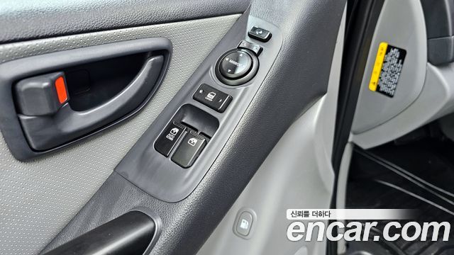Hyundai Starex 2017 — photo 17