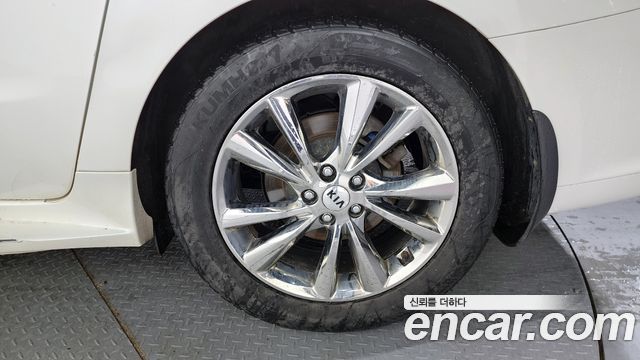 Kia Canival 2019 — photo 7