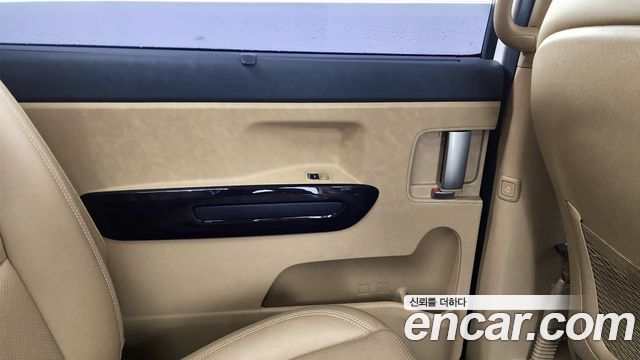 Kia Canival 2019 — photo 15