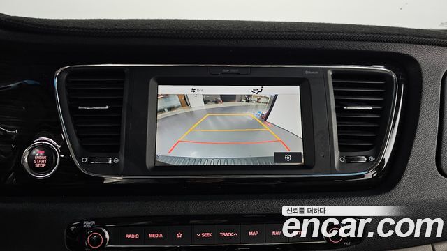Kia Canival 2019 — photo 14