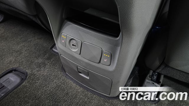 Kia Canival 2019 — photo 18