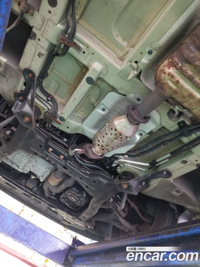 Kia Canival 2011 — photo 20