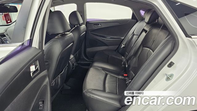 Hyundai Sonata 2013 — photo 12