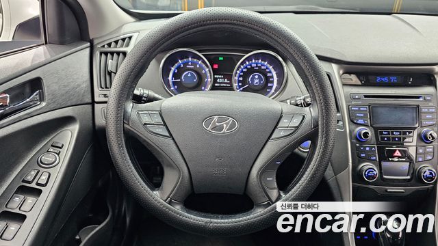 Hyundai Sonata 2013 — photo 13
