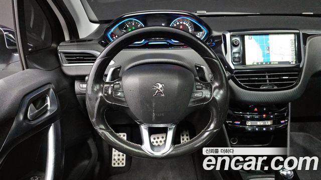 Peugeot 2008 2015 — photo 13