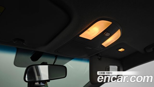 Hyundai AVANTE 2017 — photo 23