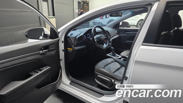Hyundai AVANTE 2020 — photo 10
