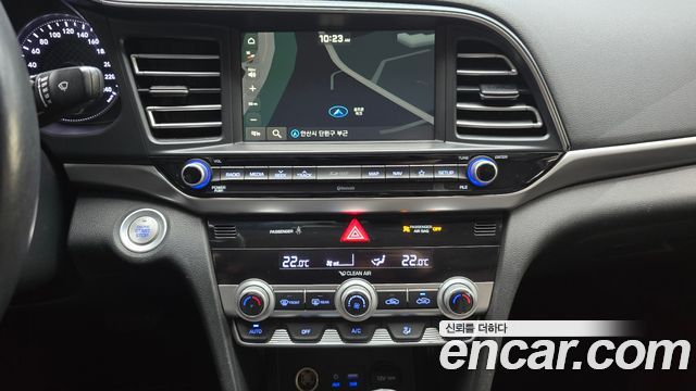 Hyundai AVANTE 2020 — photo 19