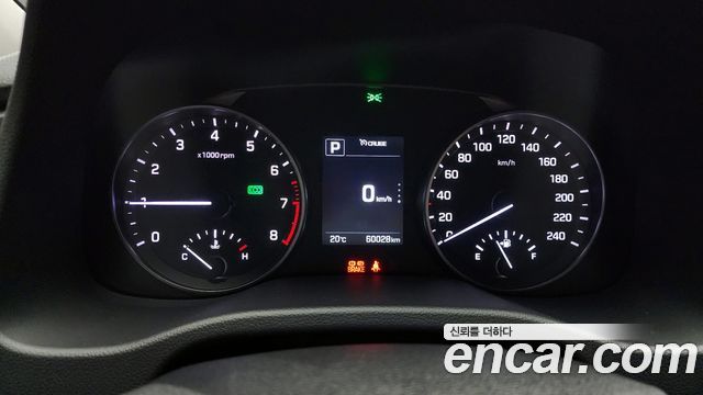 Hyundai AVANTE 2017 — photo 8