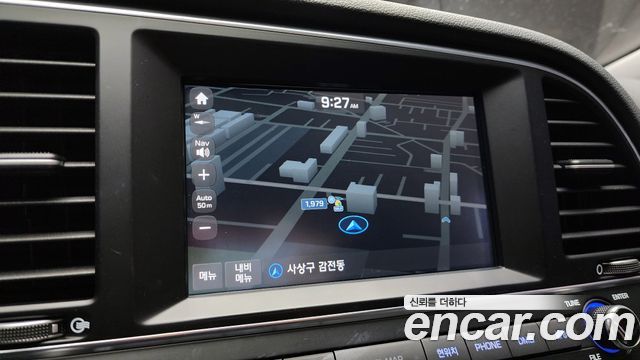 Hyundai AVANTE 2017 — photo 15
