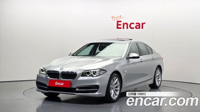 BMW 5-Series 2015 — photo 1