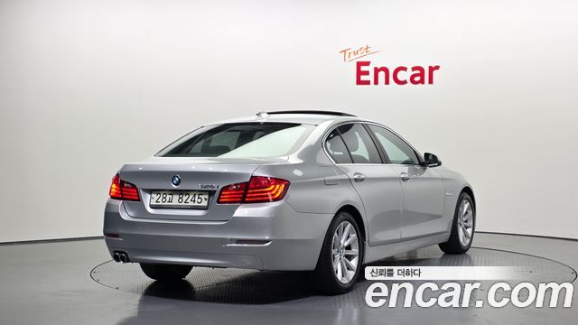 BMW 5-Series 2015 — photo 2