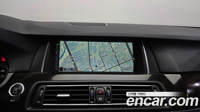 BMW 5-Series 2015 — photo 14