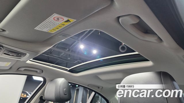 BMW 5-Series 2015 — photo 19