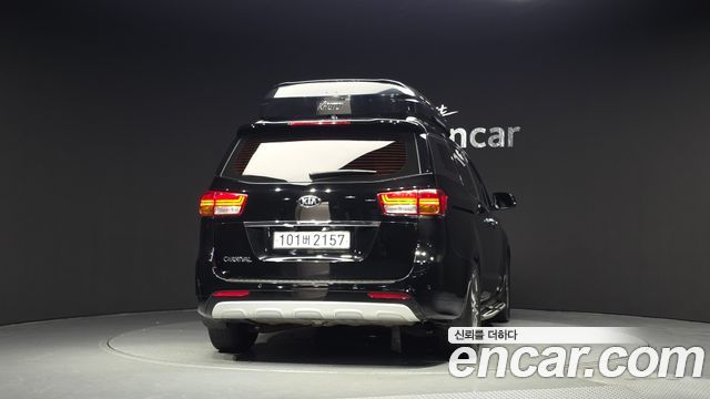 Kia Canival 2017 — photo 4