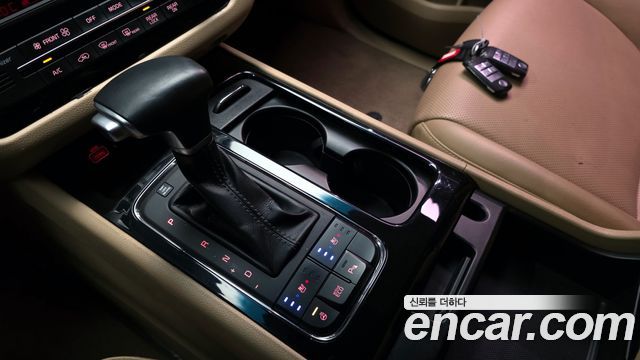 Kia Canival 2017 — photo 12