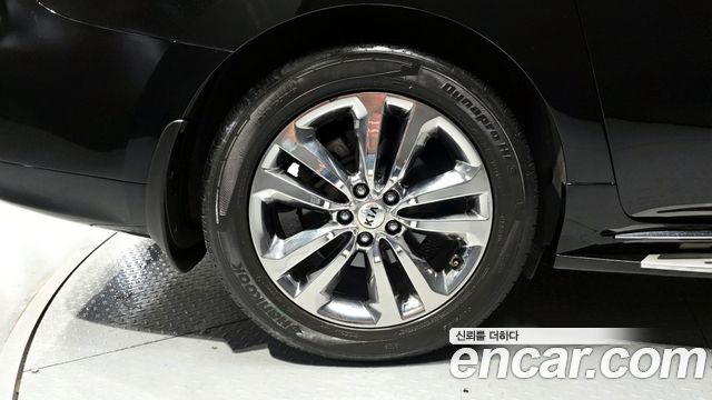 Kia Canival 2017 — photo 28