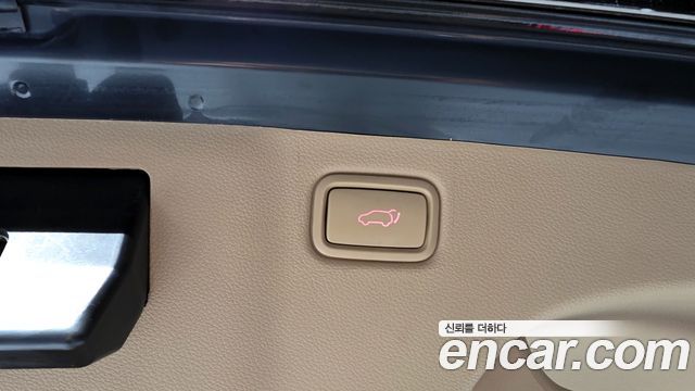 Kia Canival 2017 — photo 29