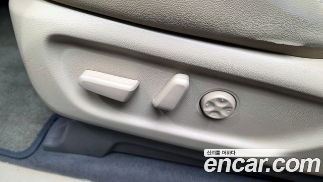 Kia Canival 2017 — photo 31