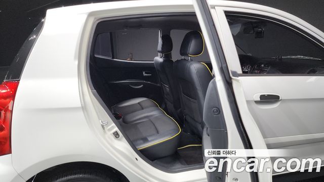 Kia morning 2010 — photo 11