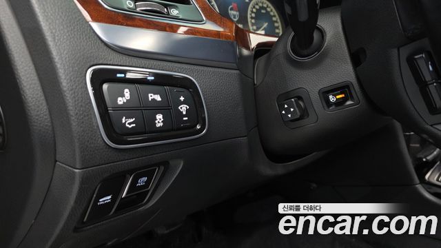 Hyundai Equus 2014 — photo 19