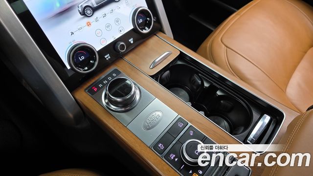 Land Rover Range Rover 2018 — photo 9
