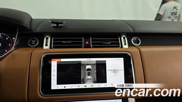 Land Rover Range Rover 2018 — photo 14